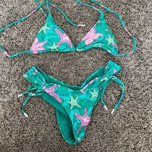 👙 Blackbough triangle bikini top and bottom set!